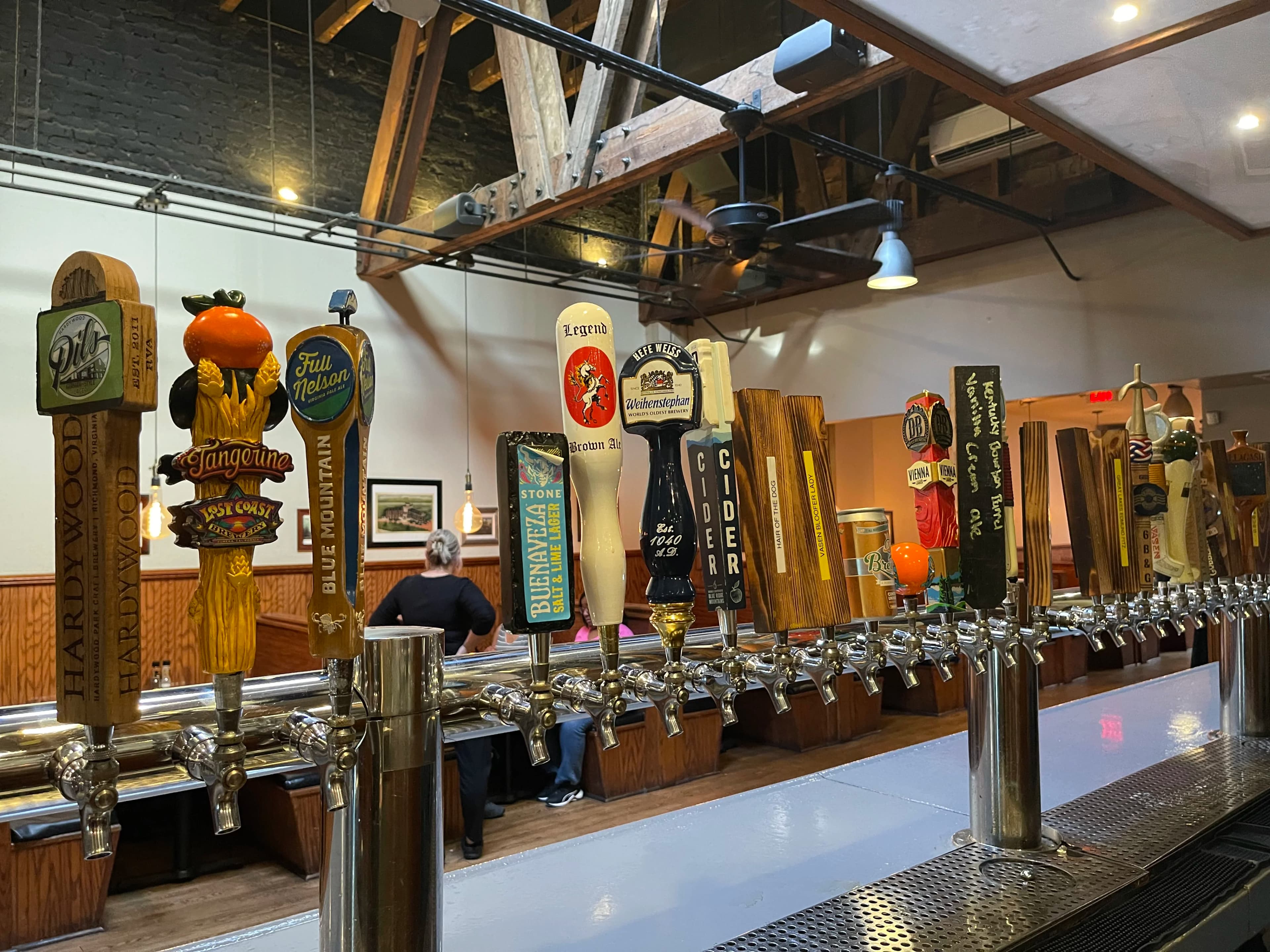 Capital Ale House: Downtown Fredericksburg