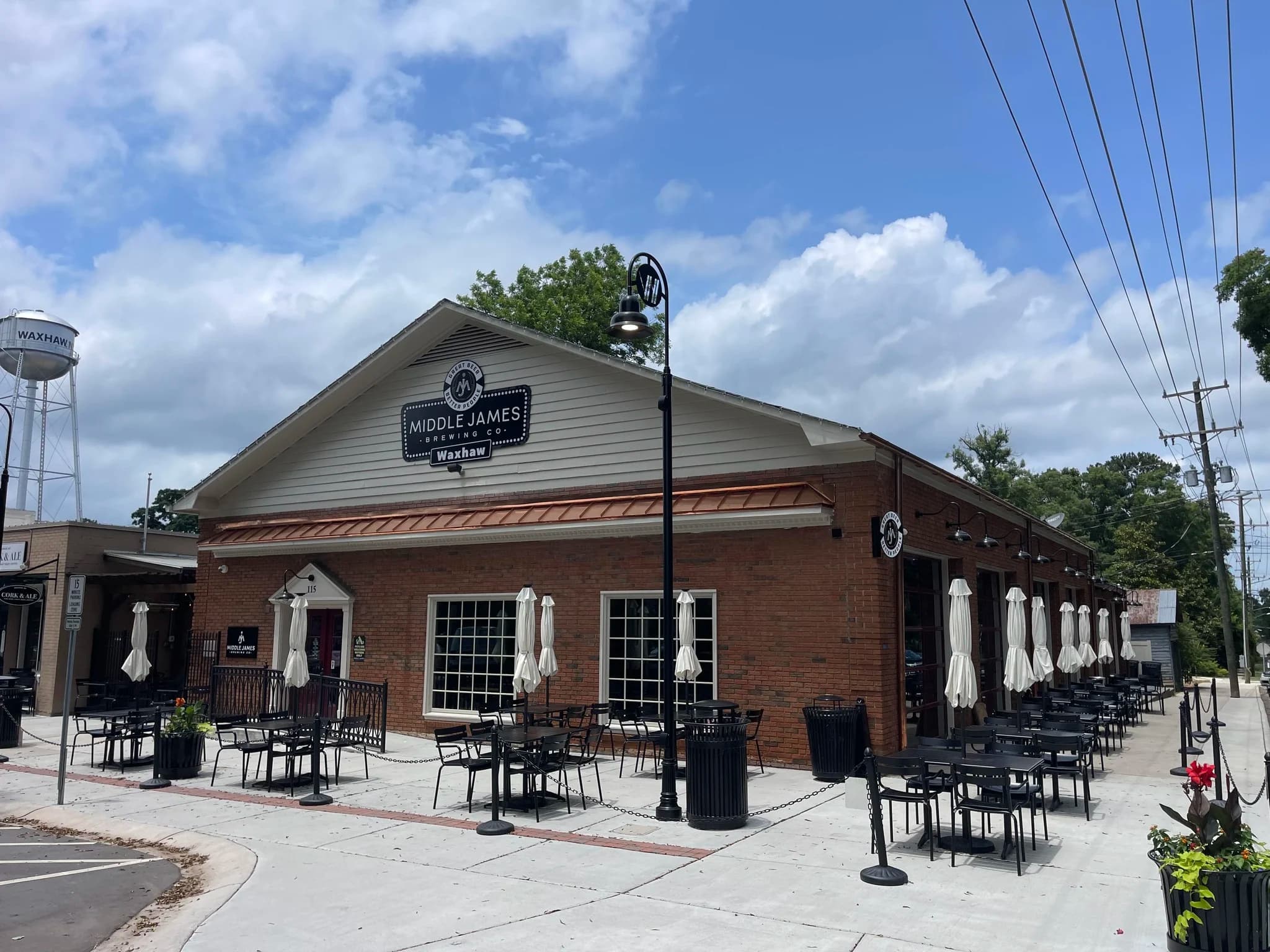 Middle James Brewing Company: Waxhaw