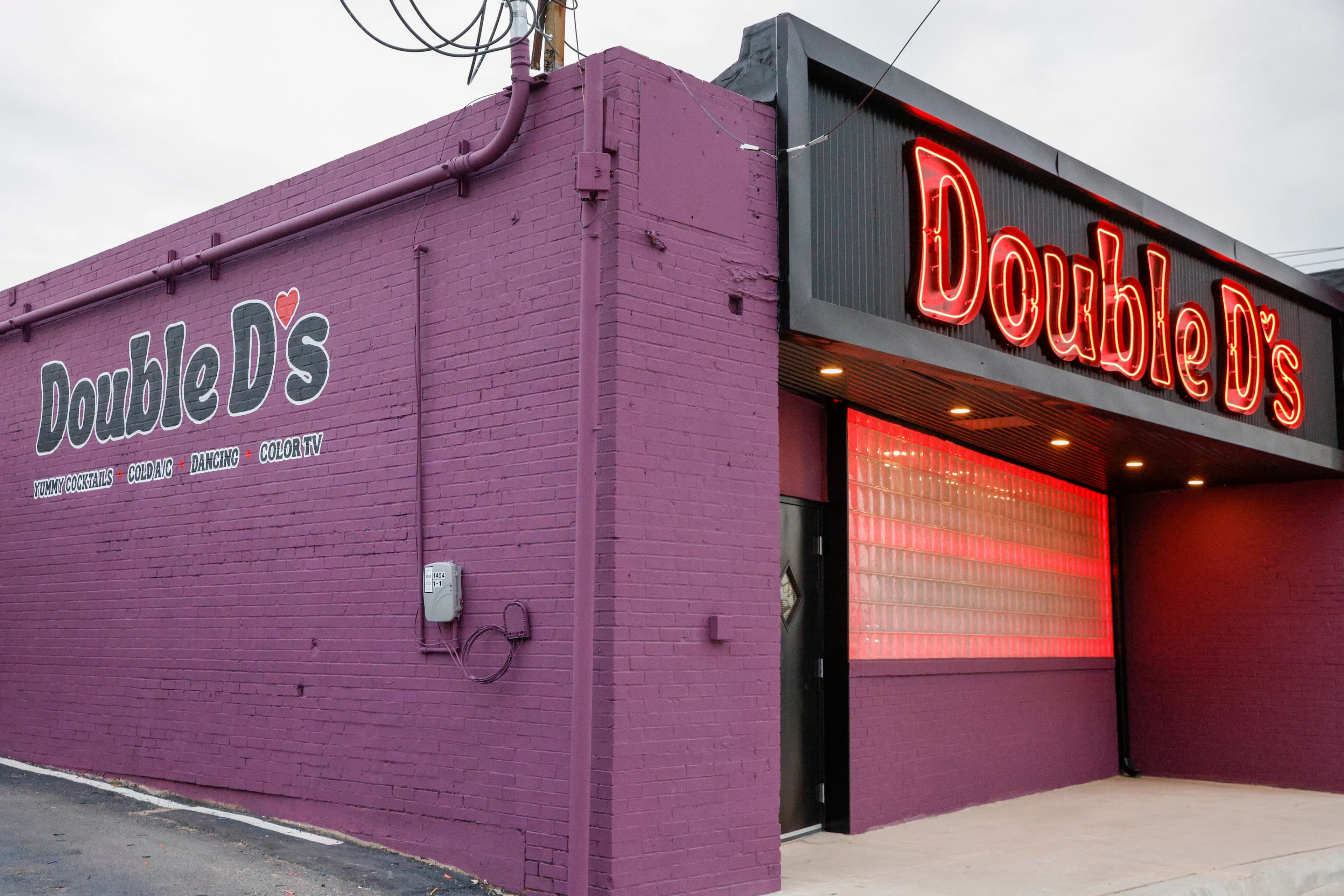Double D's Bar