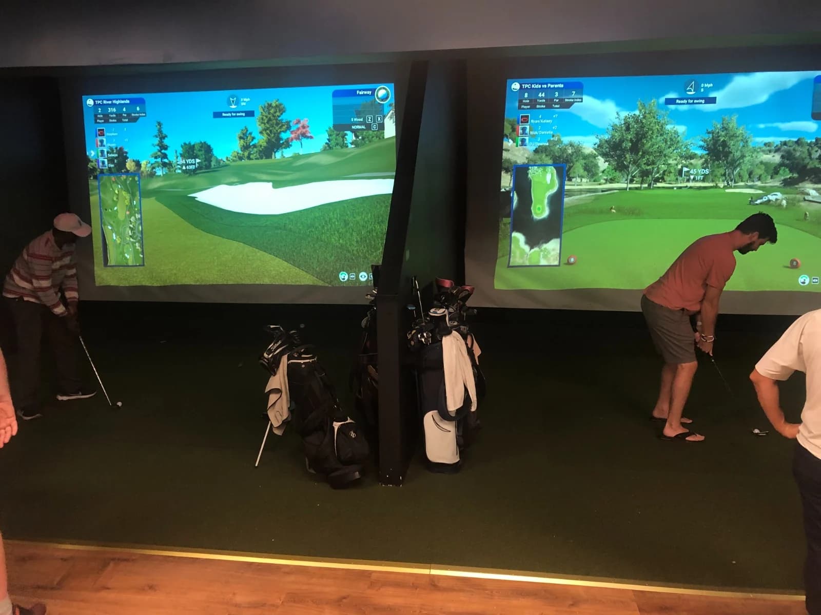 Happy’s Indoor Golf