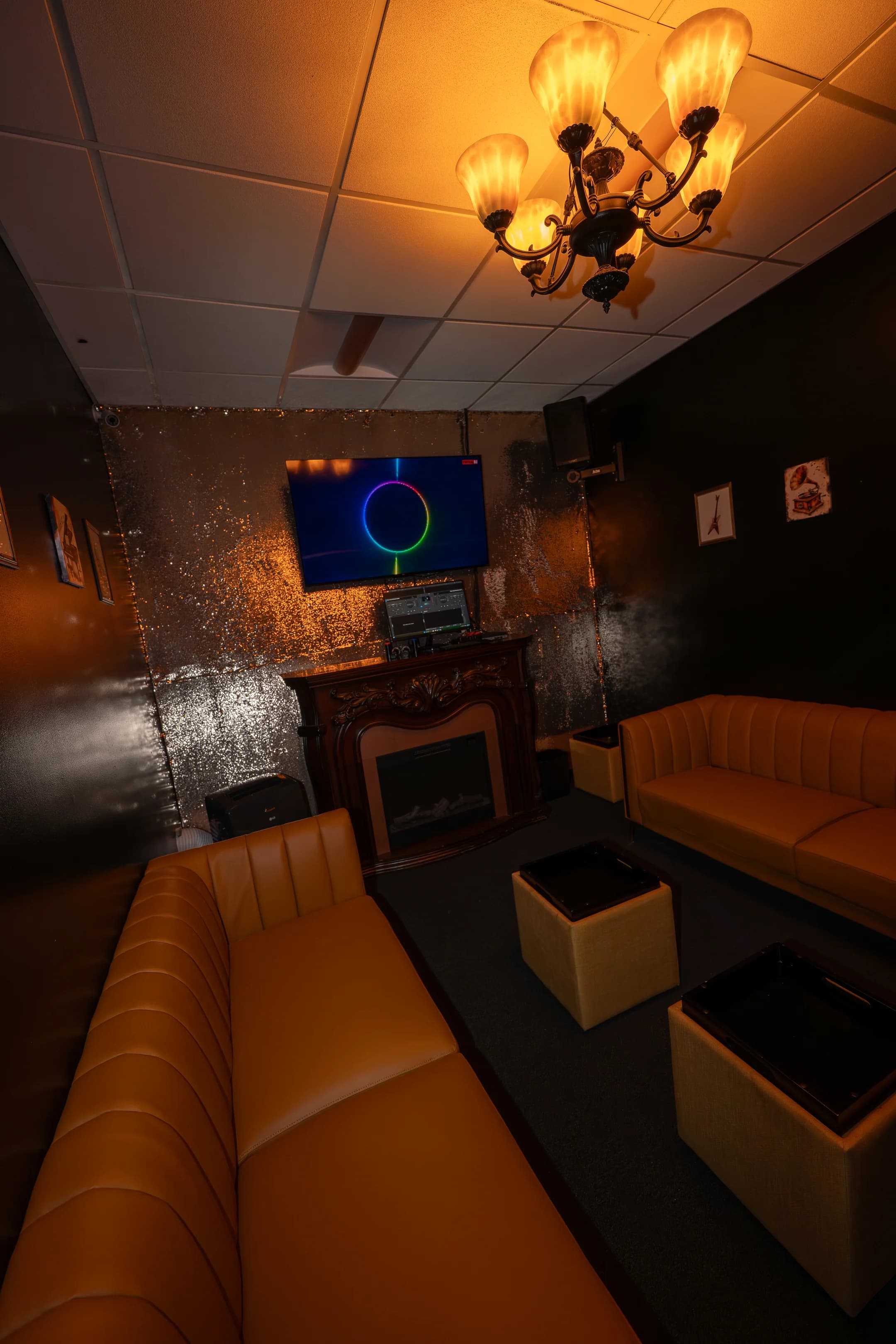 Rare Karaoke Cafe