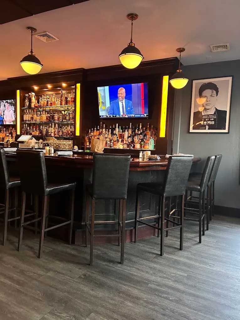 Hoof's Restaurant & Bar