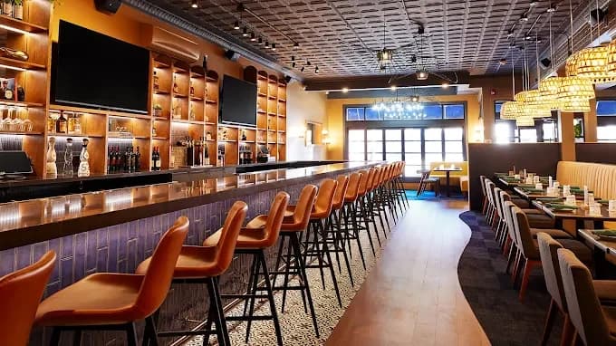 Sombra Eatery & Lounge