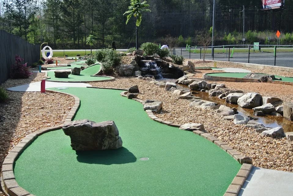 Swing - Mini Golf & Axe Throwing Lanes