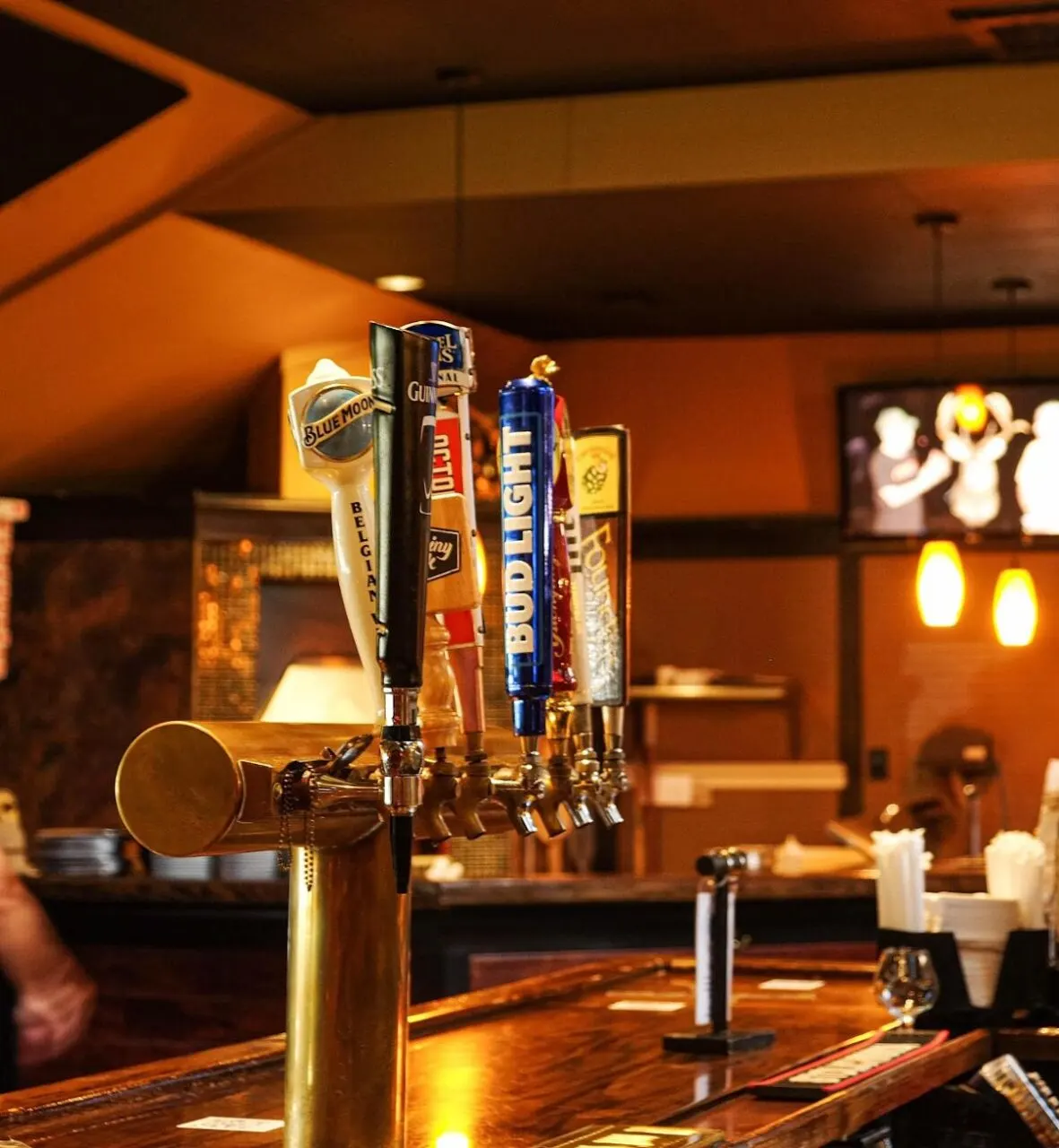 Baker's American Bar & Grille