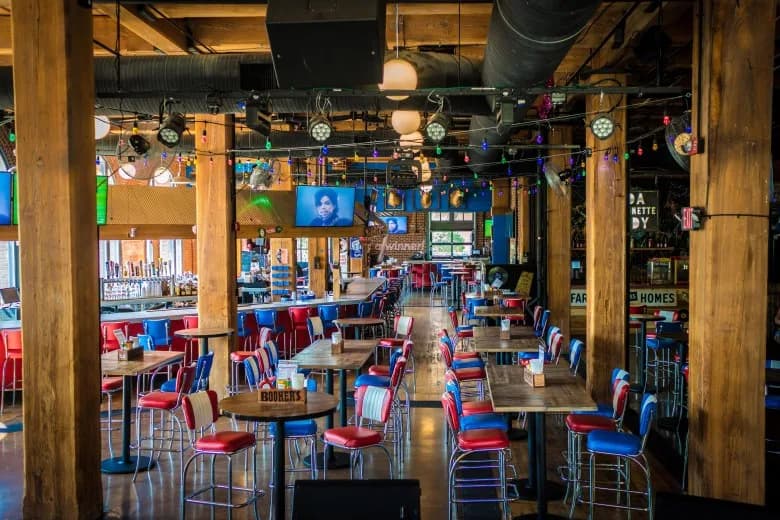Tin Roof: St. Louis