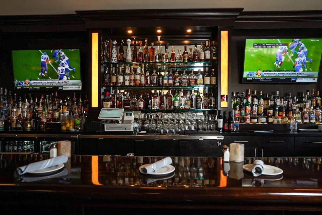Hoof's Restaurant & Bar