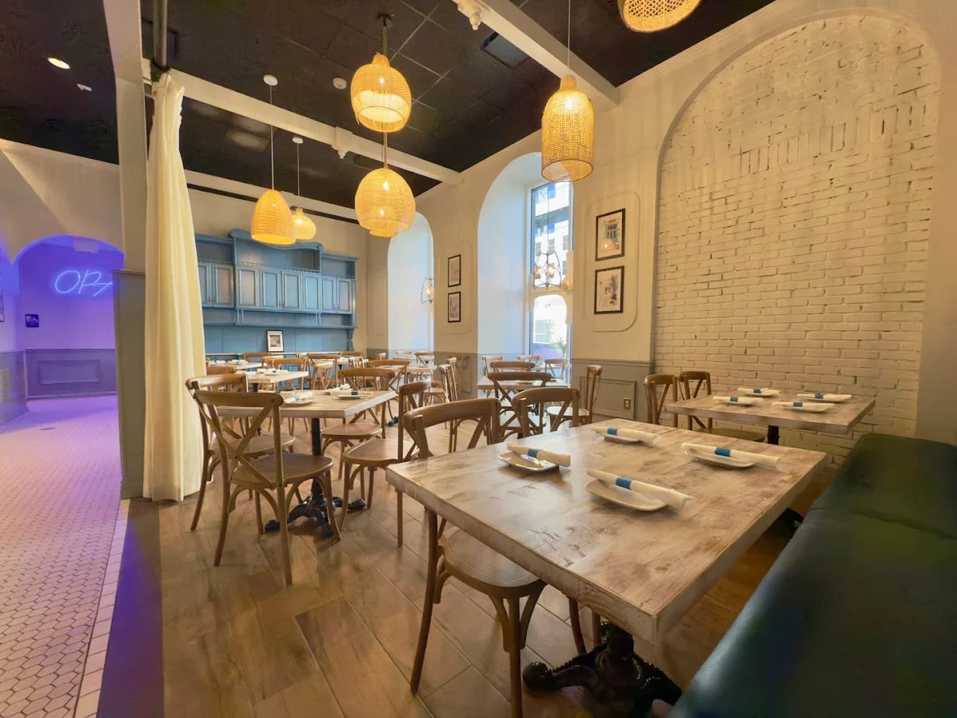 Acropolis Greek Taverna: Orlando