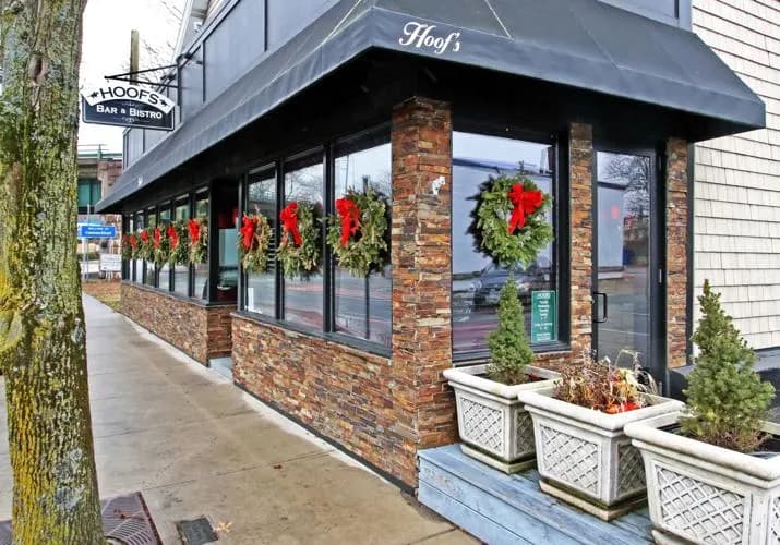 Hoof's Restaurant & Bar