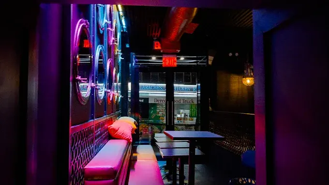 Dive Bar BK