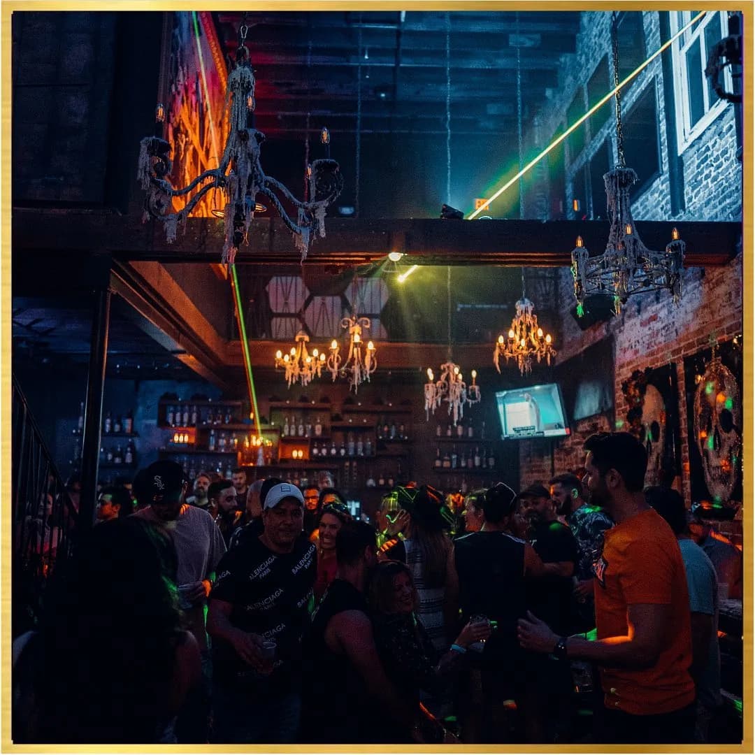 McQueens Social Lounge