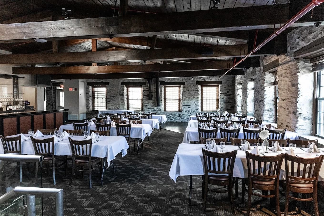 River Falls Restaurant
