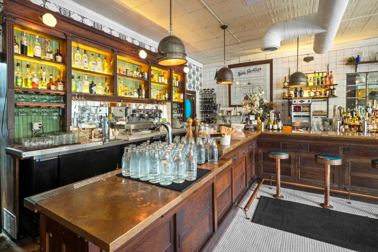Hillside Farmacy
