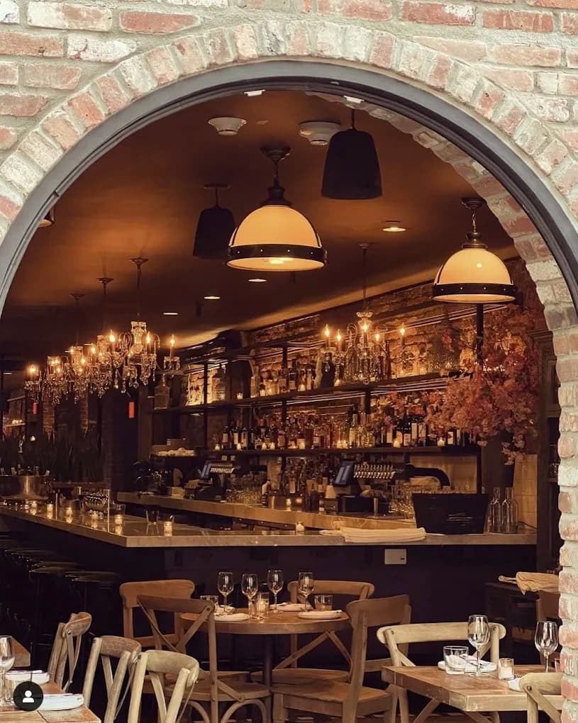 Saint Restaurant Bar & Speakeasy