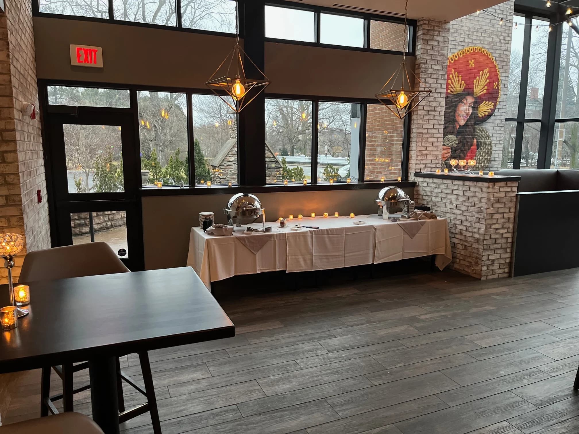 JoLi Bistro & Bar