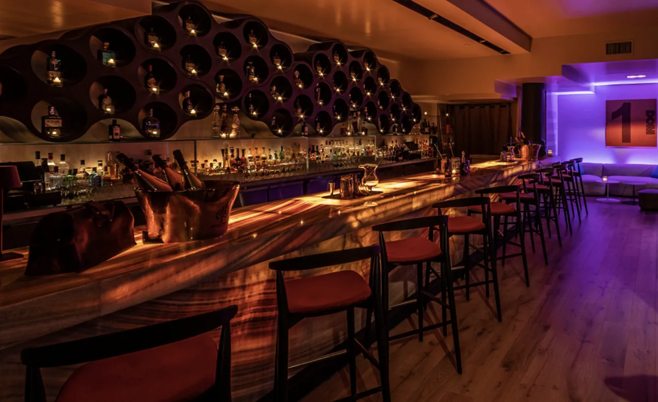 The DOM Lounge