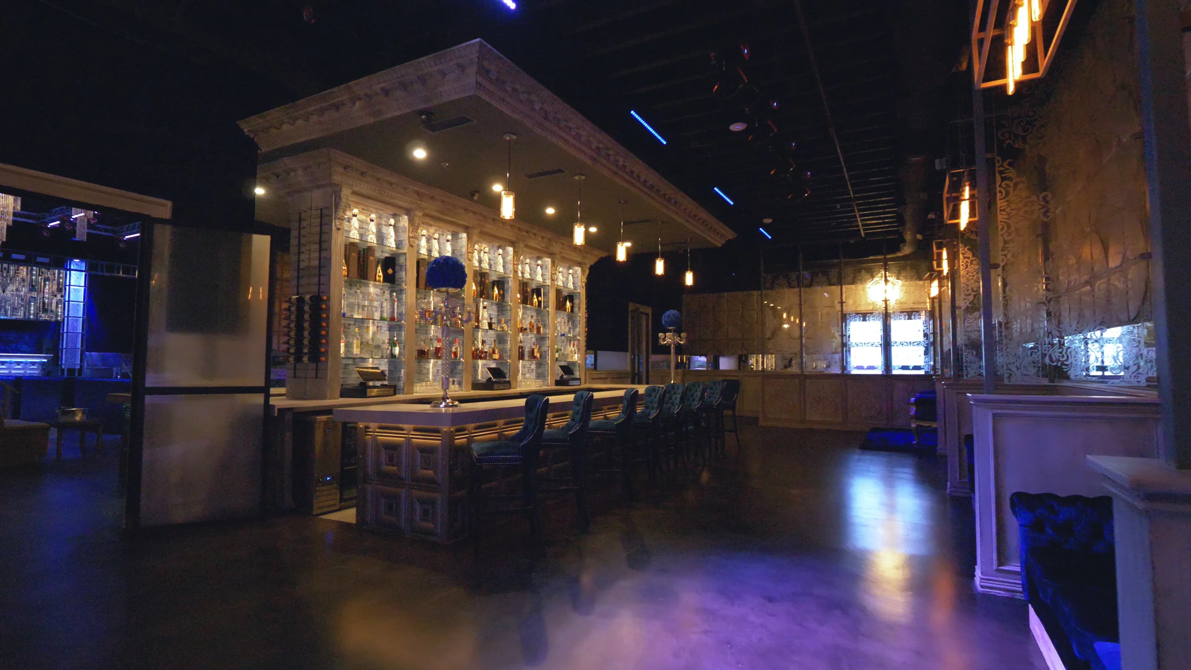 Decorum at Pour Behavior