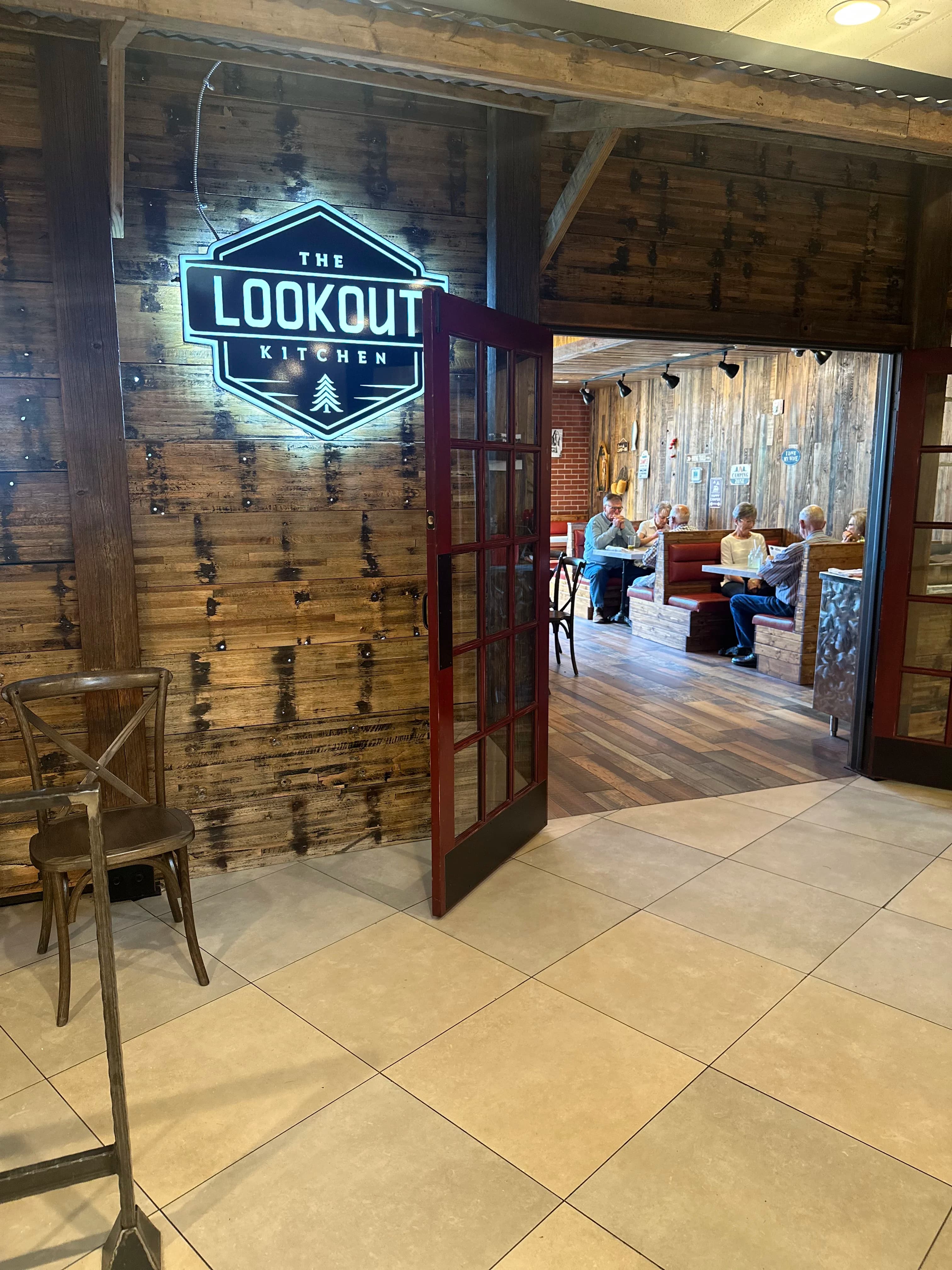 Lookout Kitchen Roman Nose
