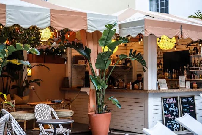 Blue Ribbon Sushi Bar & Grill at The Plymouth Hotel