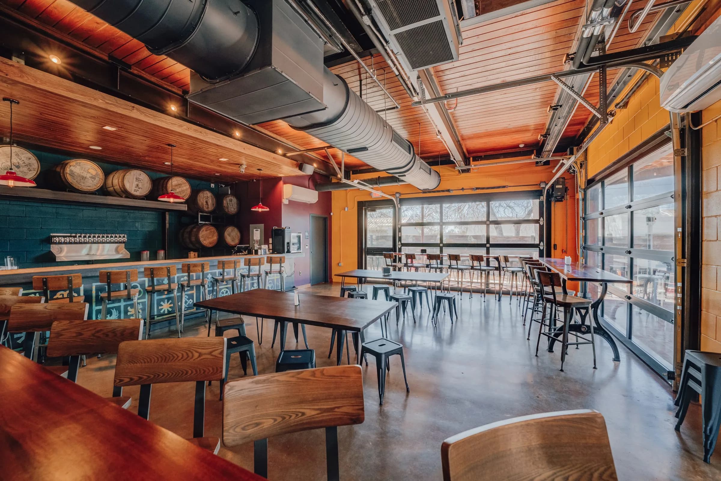 Lazarus Brewing: Airport Blvd